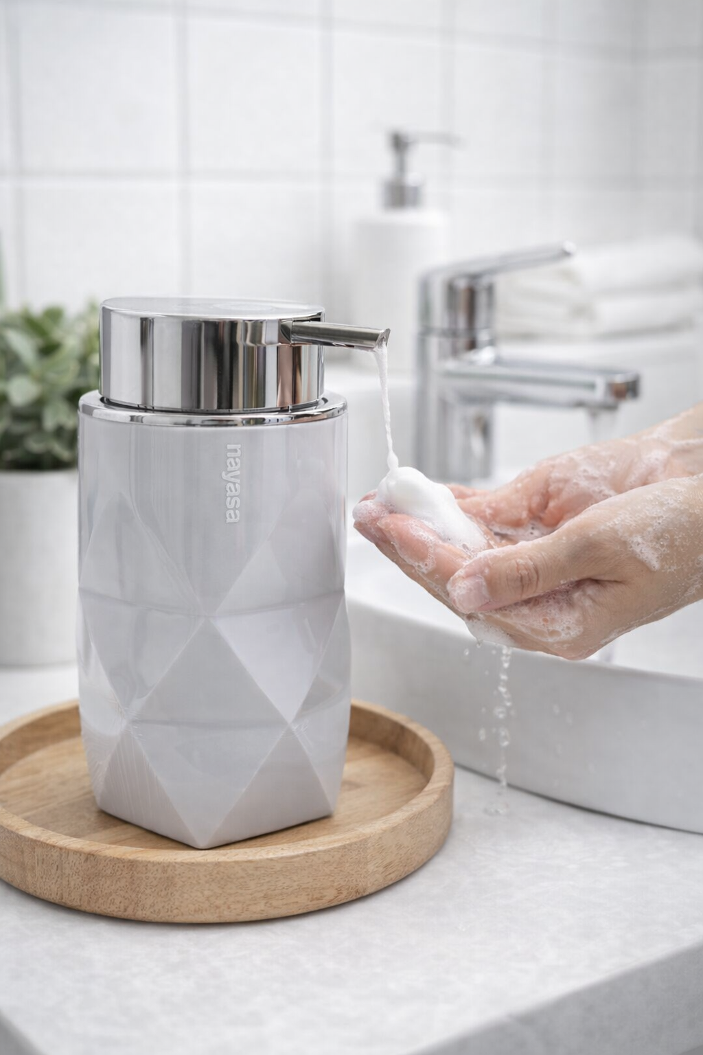 Nayasa Diamond Soap Case Dispenser, Soft Body Texture with Matte Finish Liquid Soap Dispenser with Pump, Can Be Used for Handwash, Lotion, Sanitizer, Shampoo, Home & Kitchen,