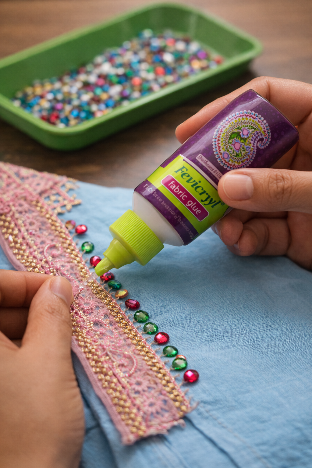 FABRIC GLUE 